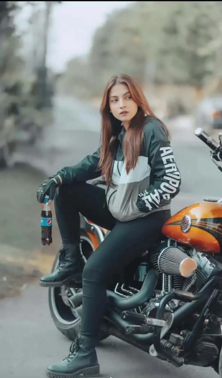 Attitude Girl Image​