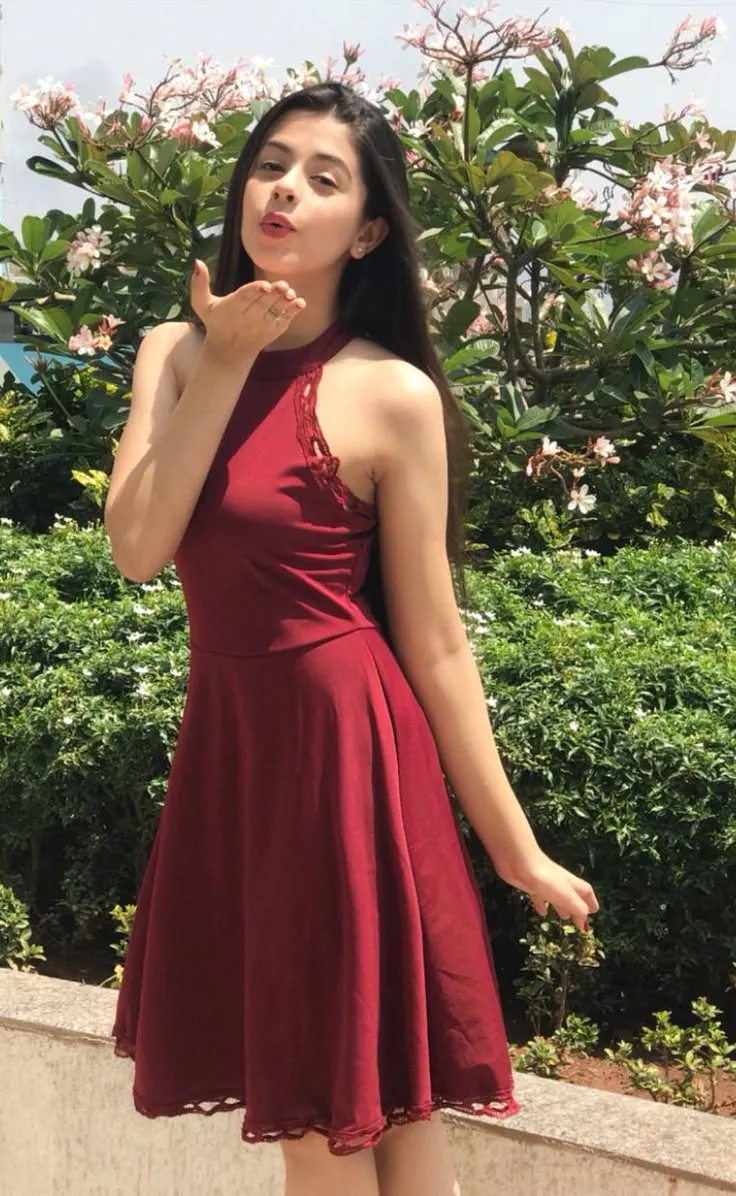 cute girl pic for dp