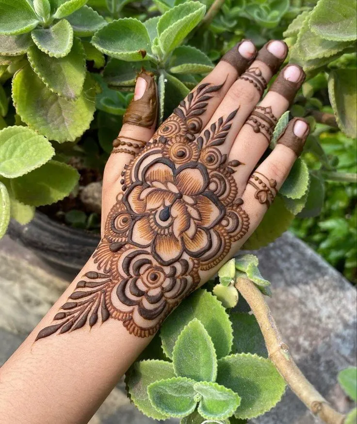 Flower Mehndi Design Back Hand