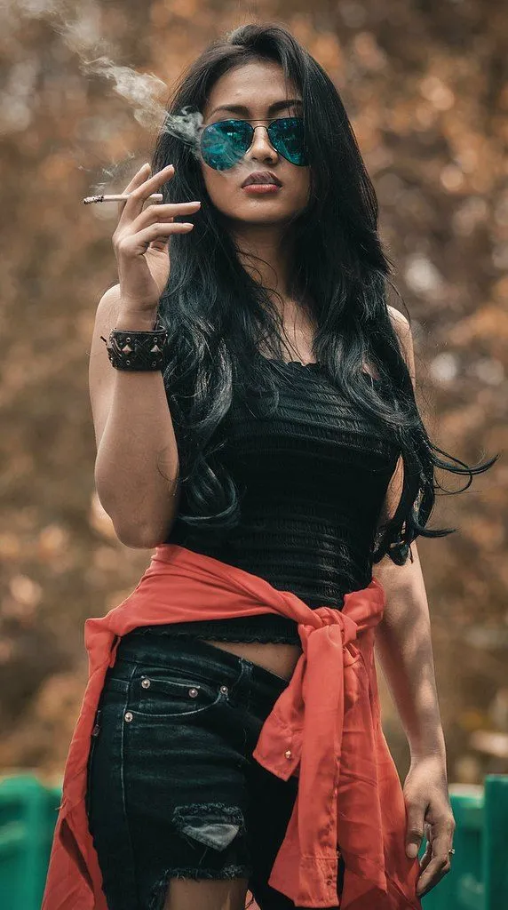 Attitude Girl Pics