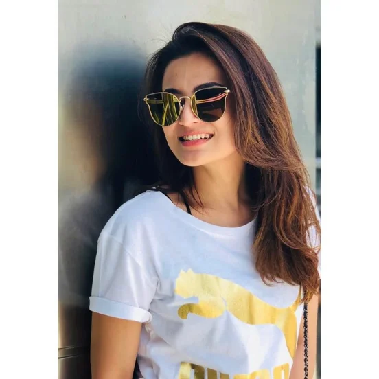 Attitude Girl Pic For Dp