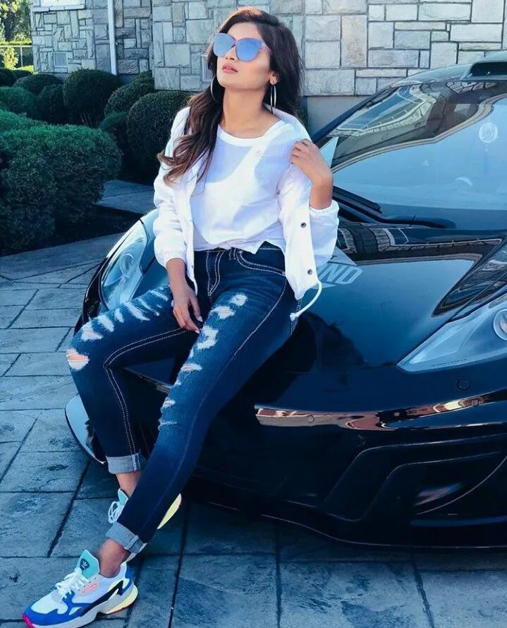 Attitude Girl Pictures