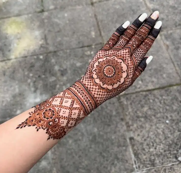 back hand mehndi design new