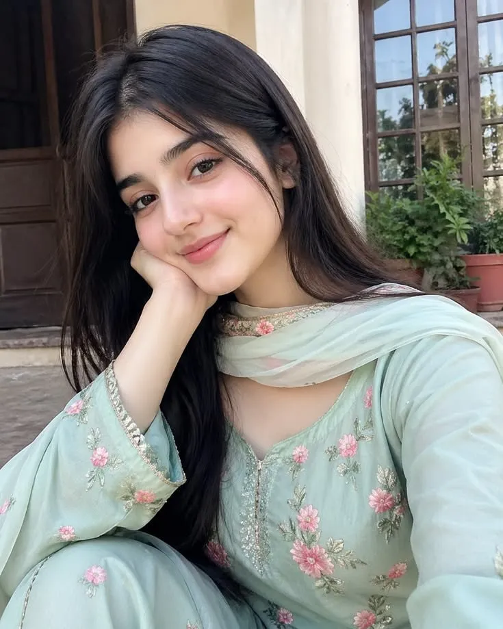 Cute Girls Pics For Dp