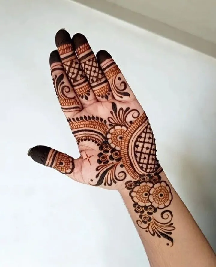 easy arabic mehndi design