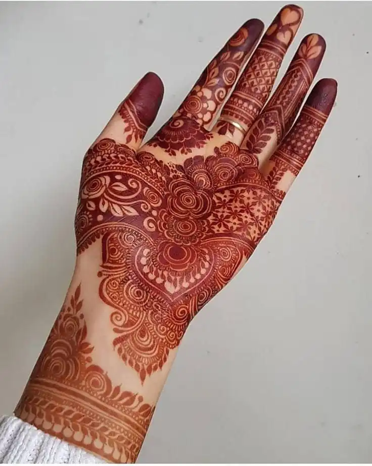 front hand mehndi design