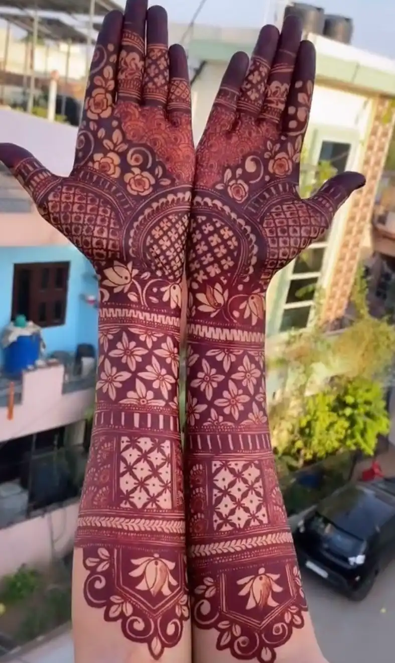 full hand mehndi design