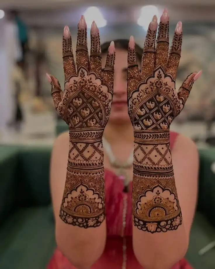 full hand mehndi design
