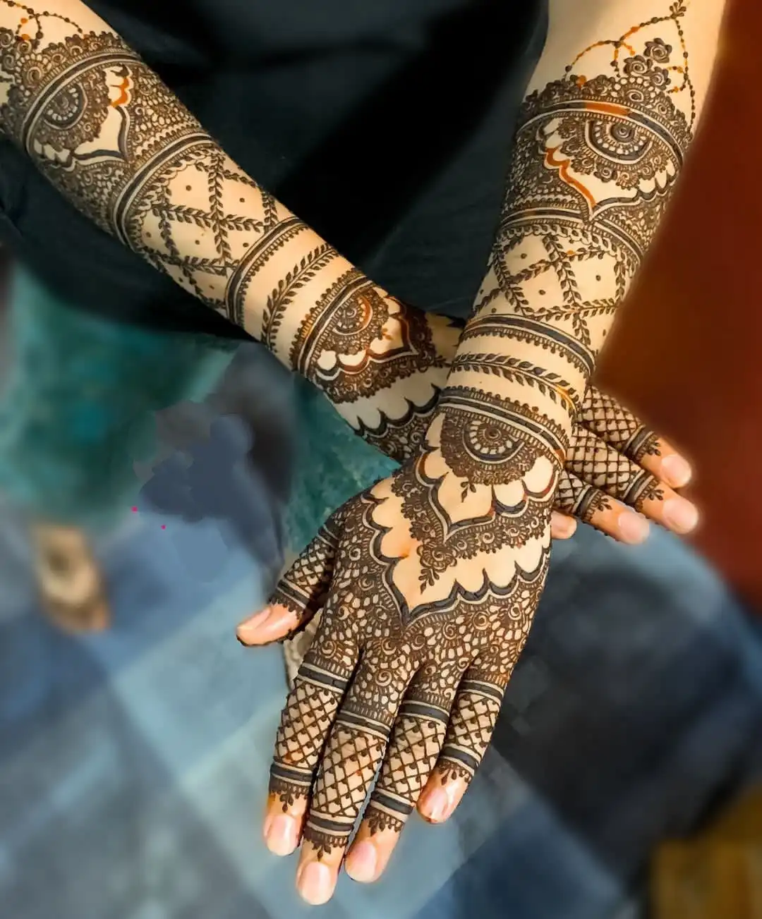 full hand mehndi design