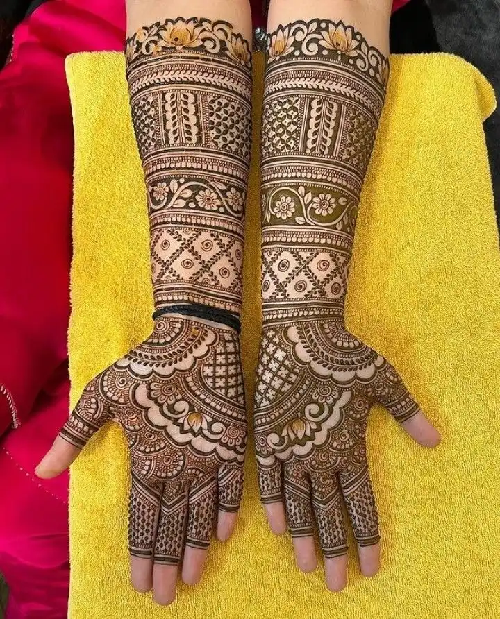 full hand mehndi design photo