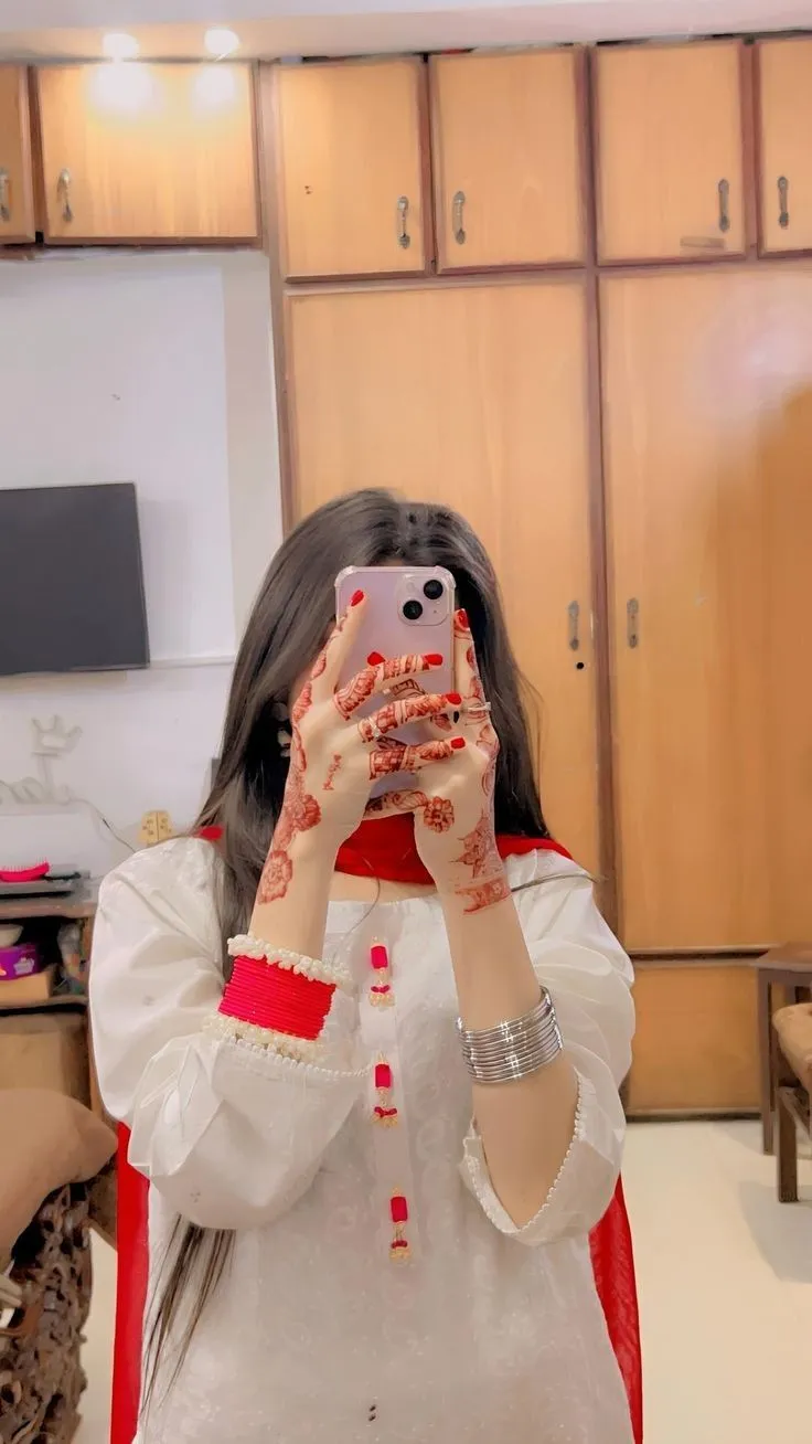 hidden face cute girl dp hidden face cute girl dp