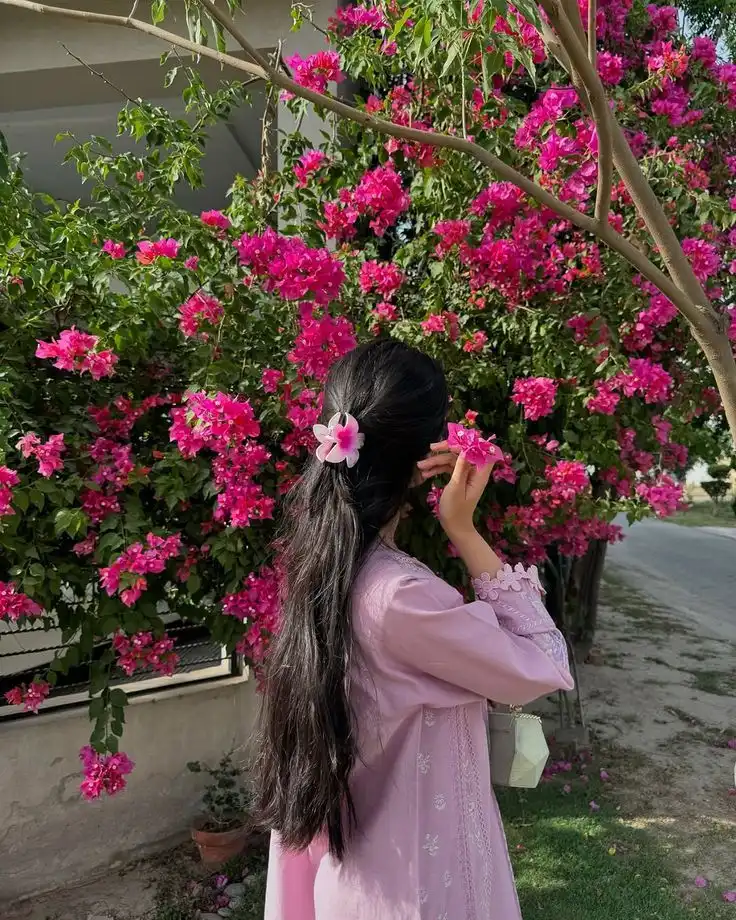 hidden face cute girl images