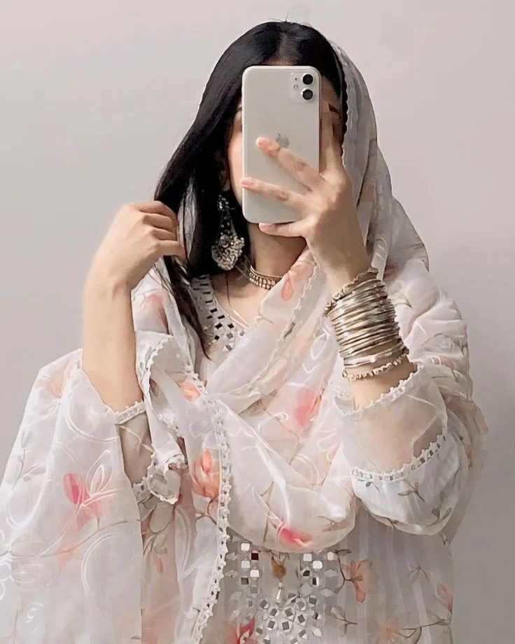 hidden face cute girl photo hidden face cute girl photo