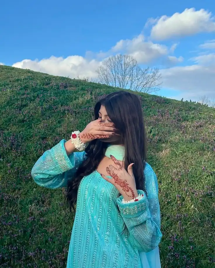 hidden face dp for girls