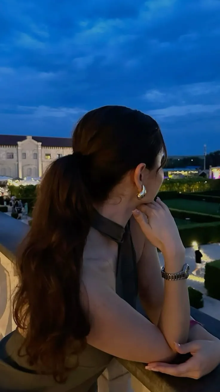 Hidden Face Girl Dp Images