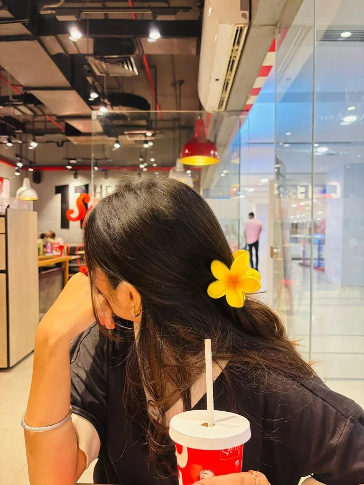 hidden face girl photo