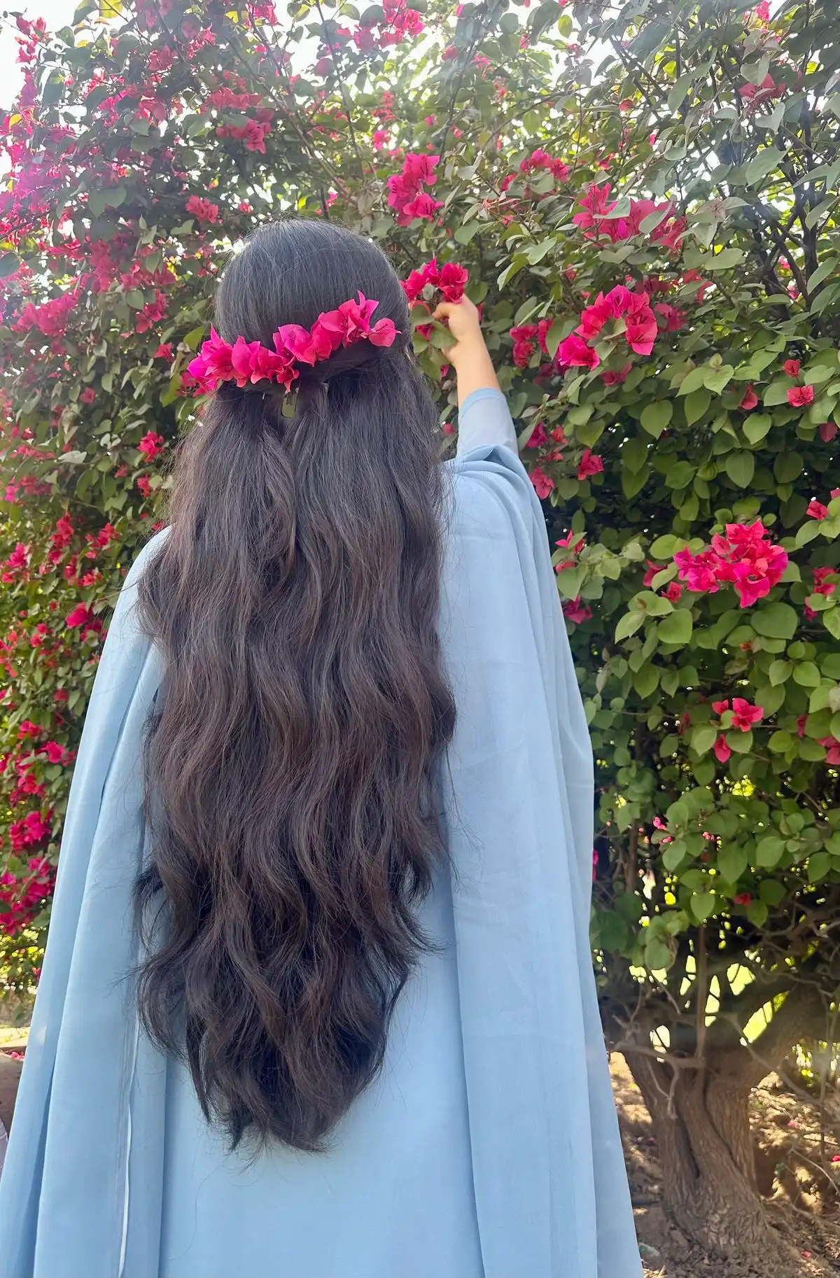 hidden face girl photo