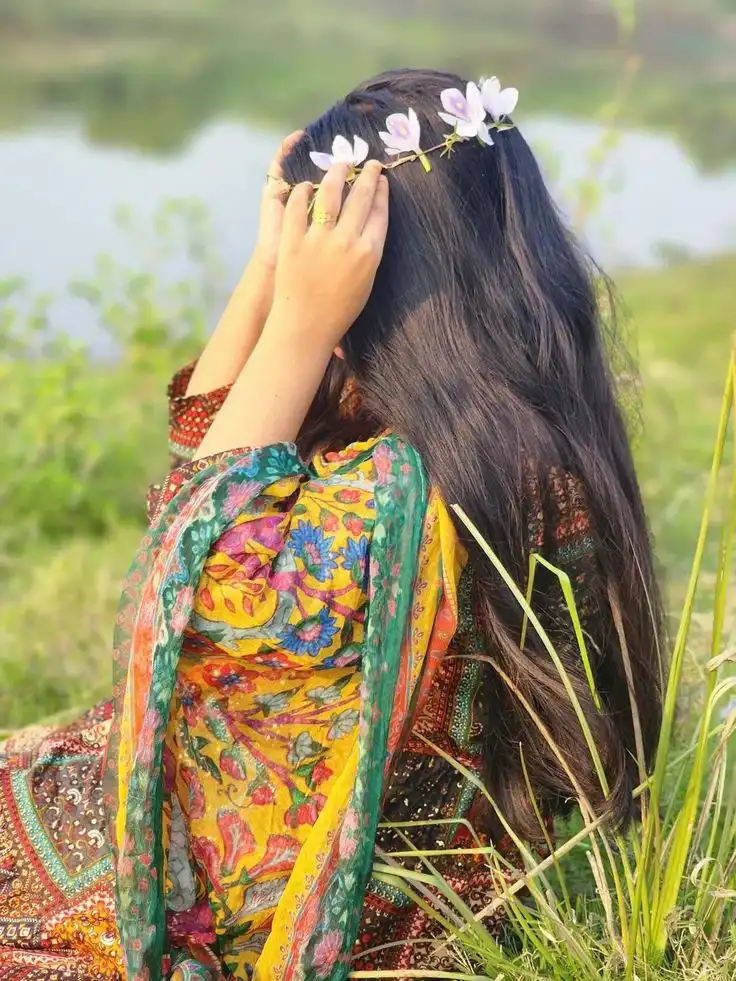 hidden face girl photo