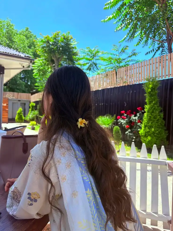 hidden face girl pic download