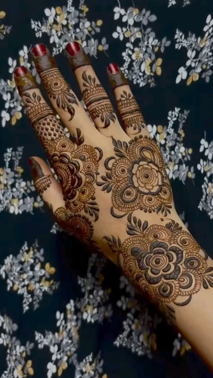 Latest Arabic Mehndi Design