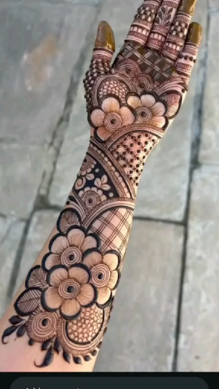 latest mehndi design photos