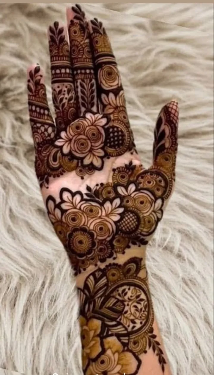 Latest Mehndi Design Pics