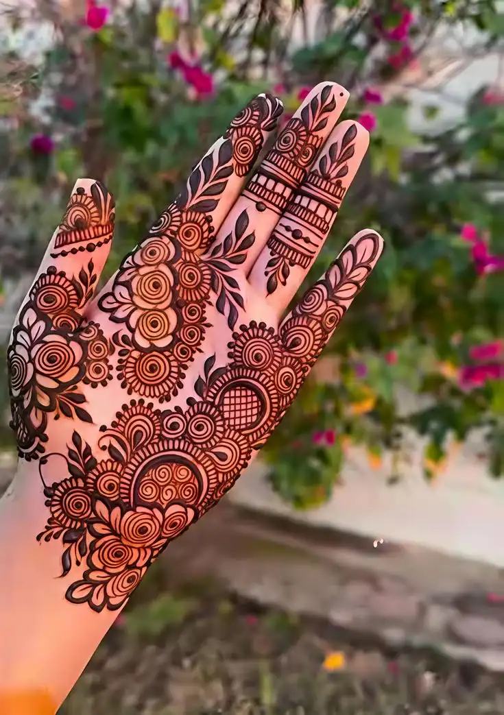 mehndi design girl photo