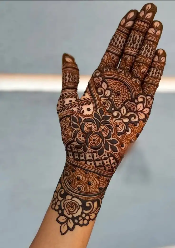 mehndi design girl photo