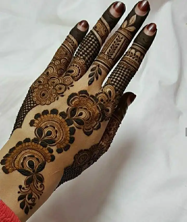 mehndi design picture