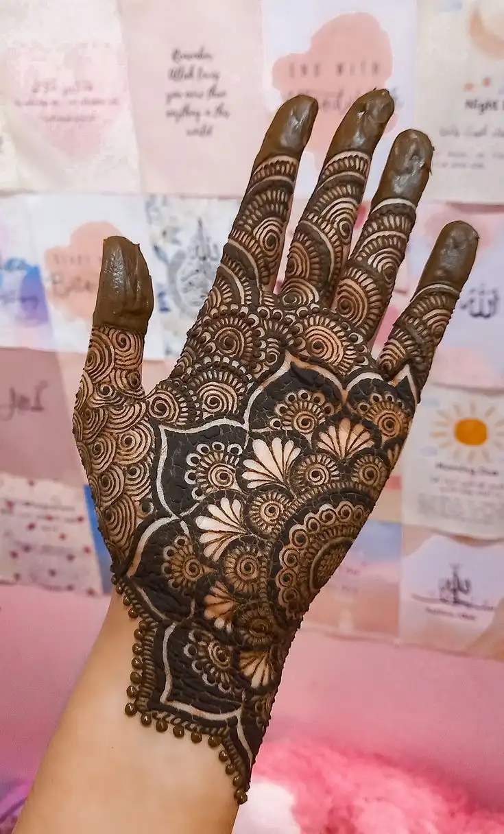 modern mehndi design front hand