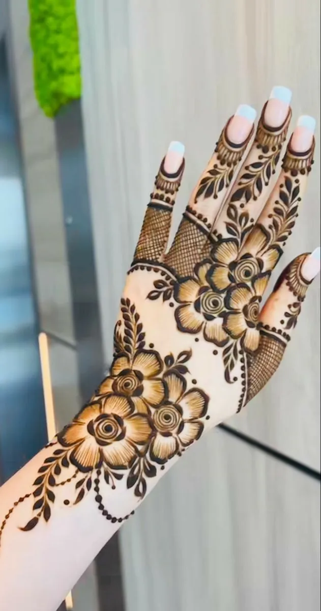 New Mehndi Design Images