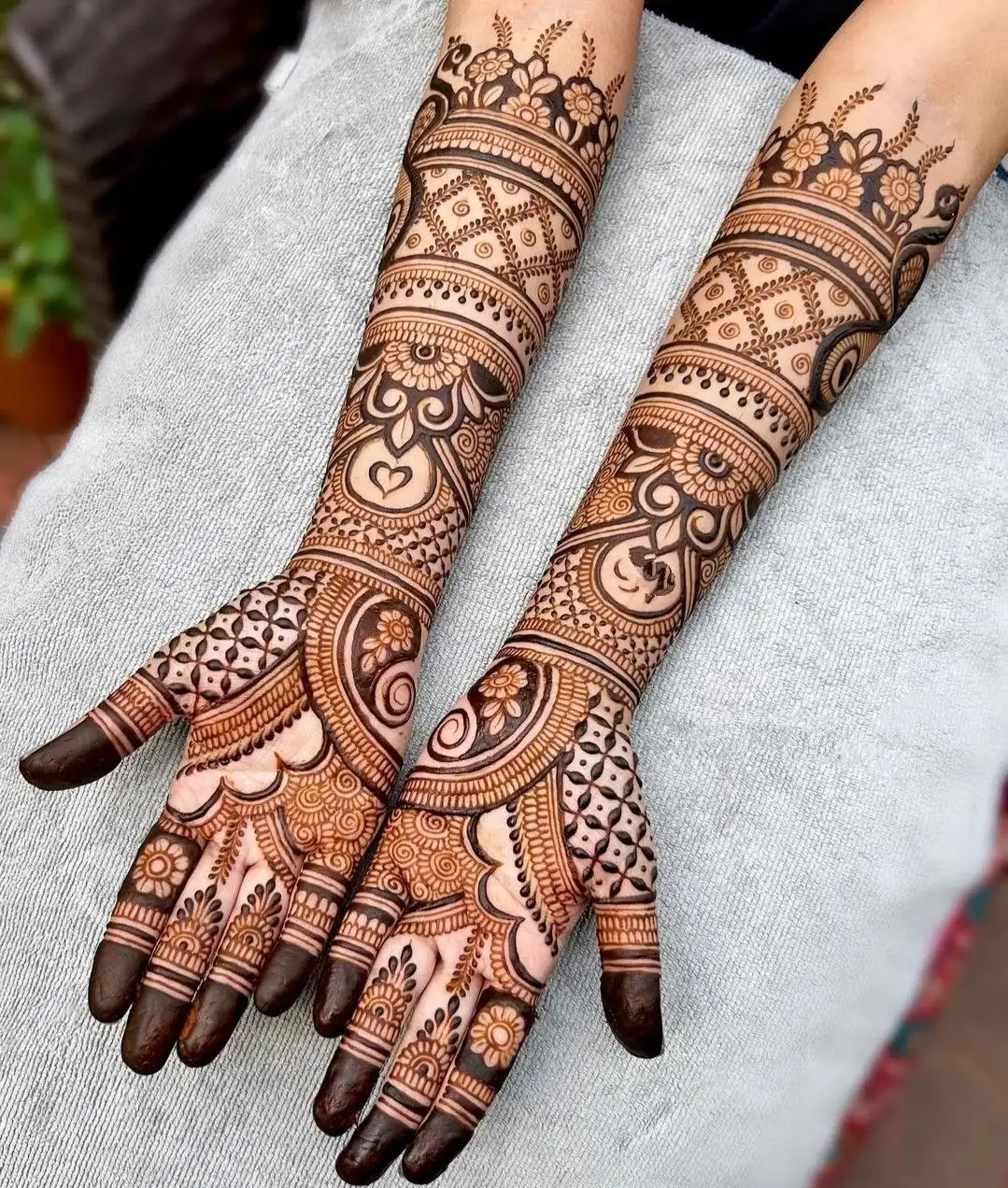 new mehndi design full hand