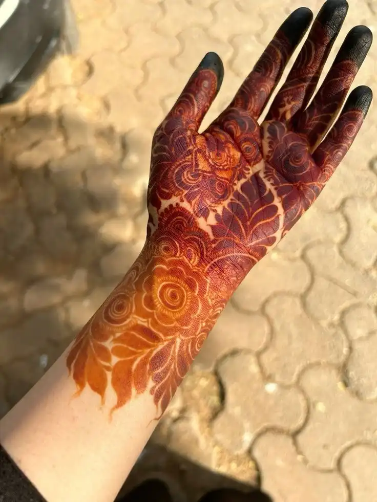 royal front hand mehndi design