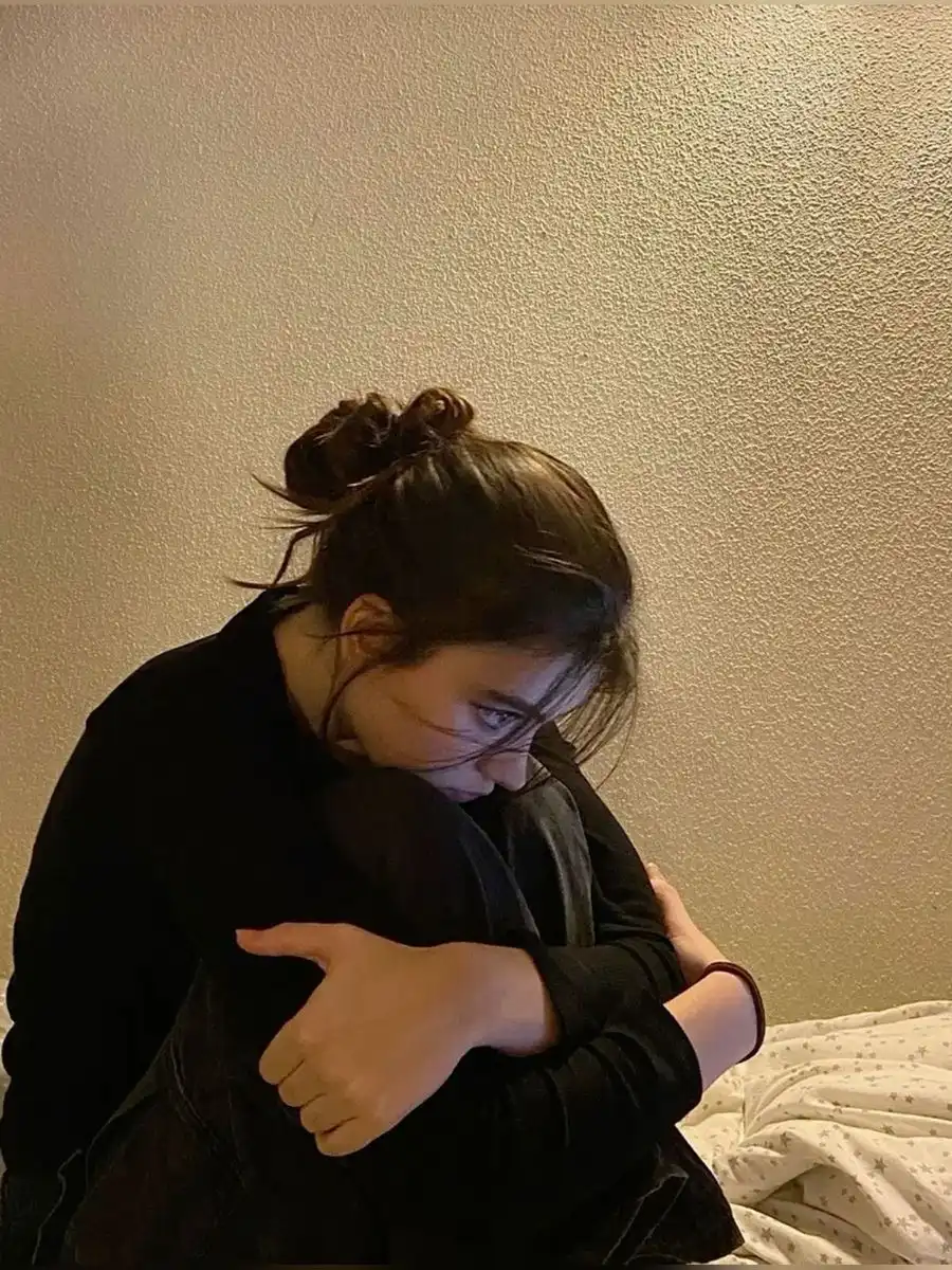 sad images for girls