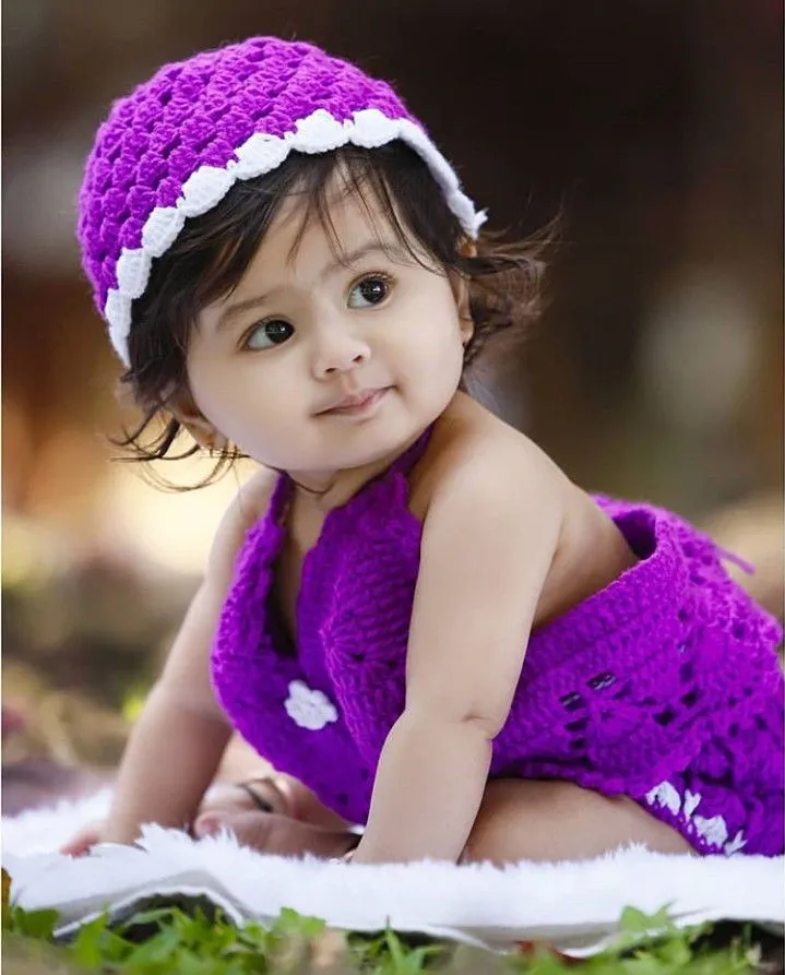Stylish Cute Baby Girl Pictures