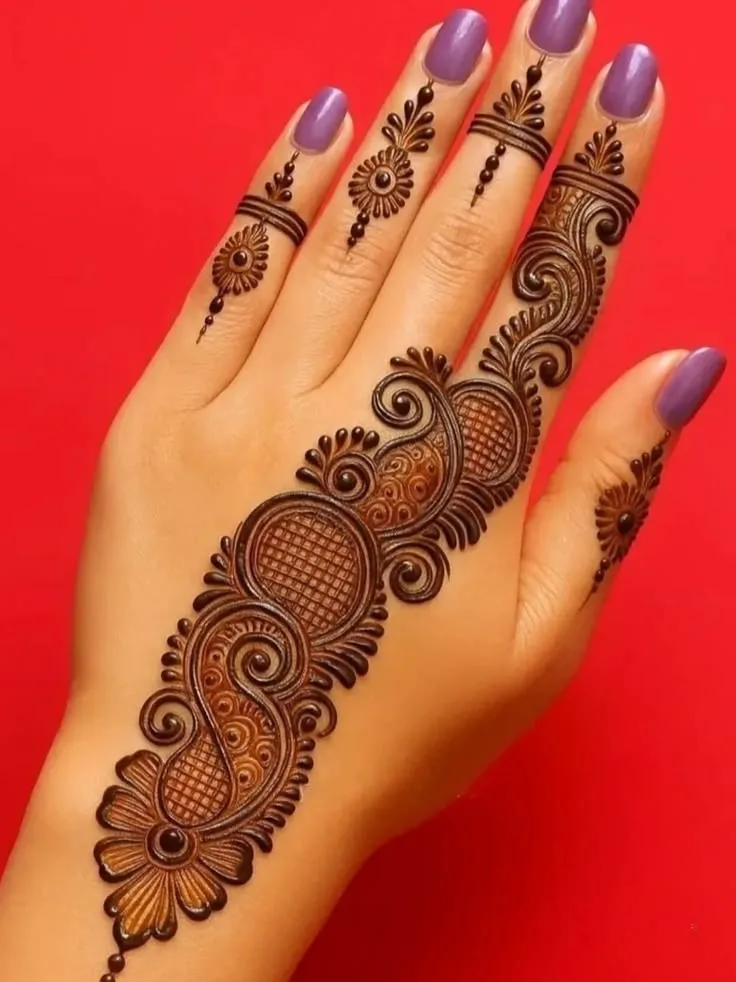 unique mehndi design back hand