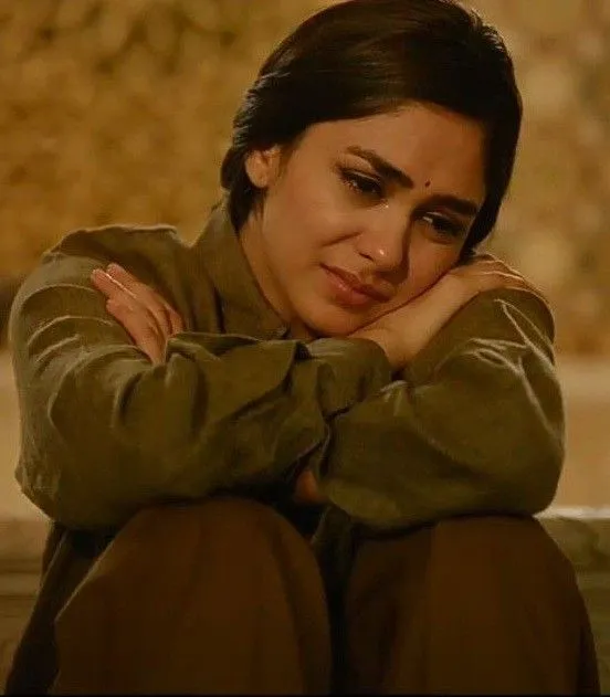 very sad dp girl